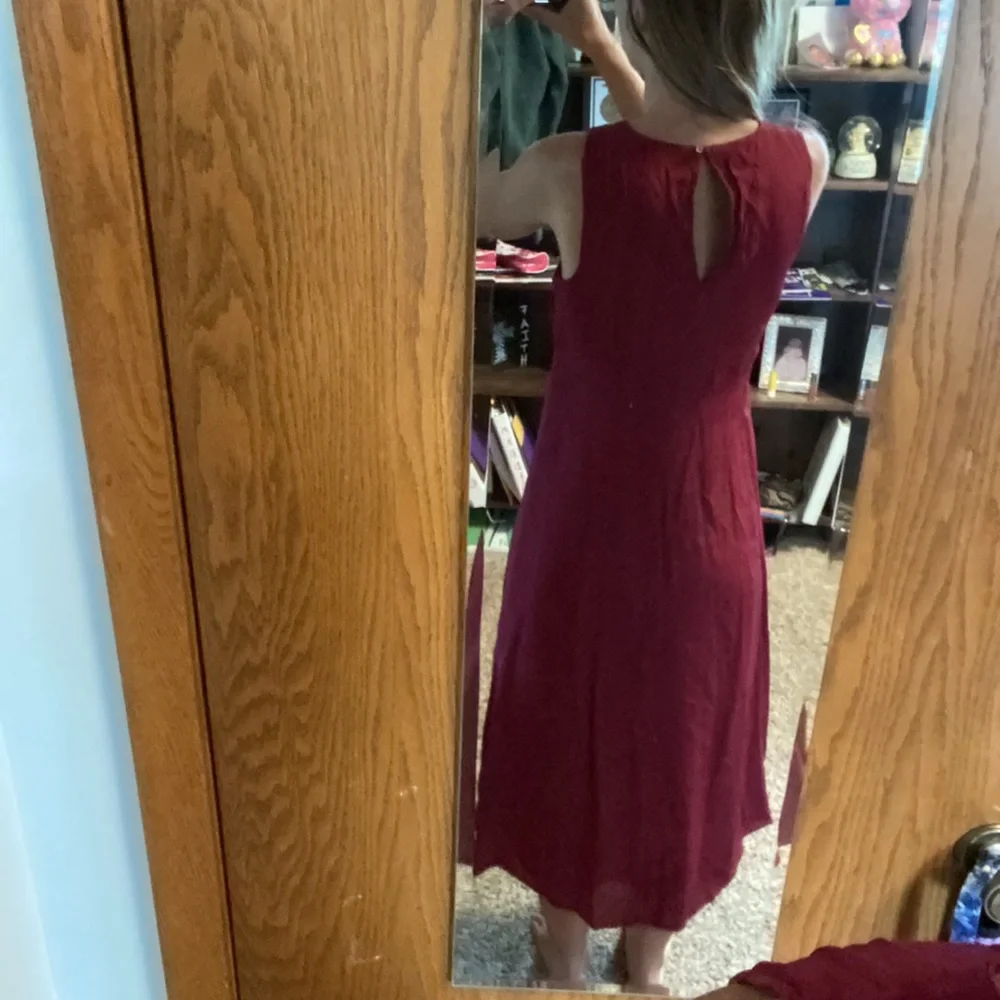 Dress - Picture 3 of 3